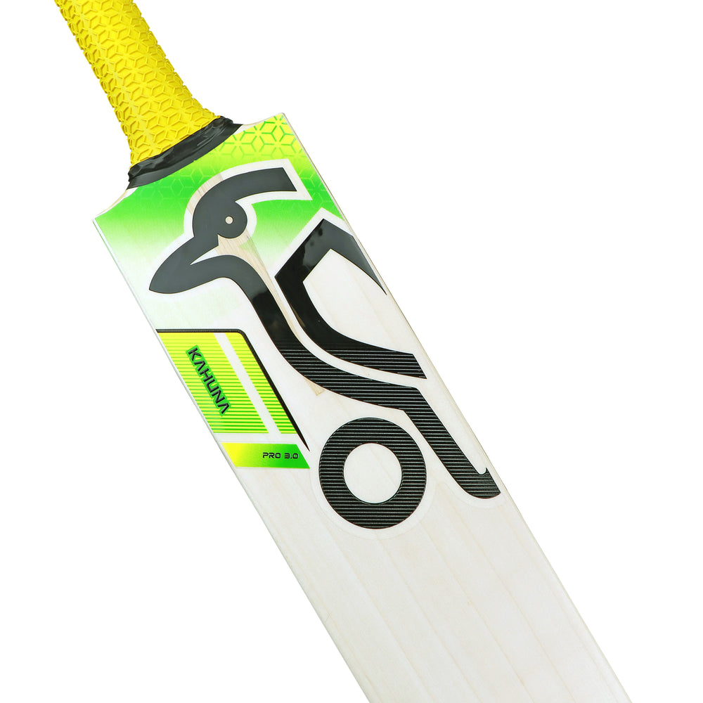 Kookaburra Kahuna Pro 3-0 Senior Cricket Bat