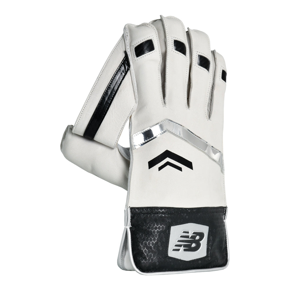 New Balance 800 Wicket Keeping Gloves New 2025