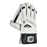 New Balance 800 Wicket Keeping Gloves New 2025