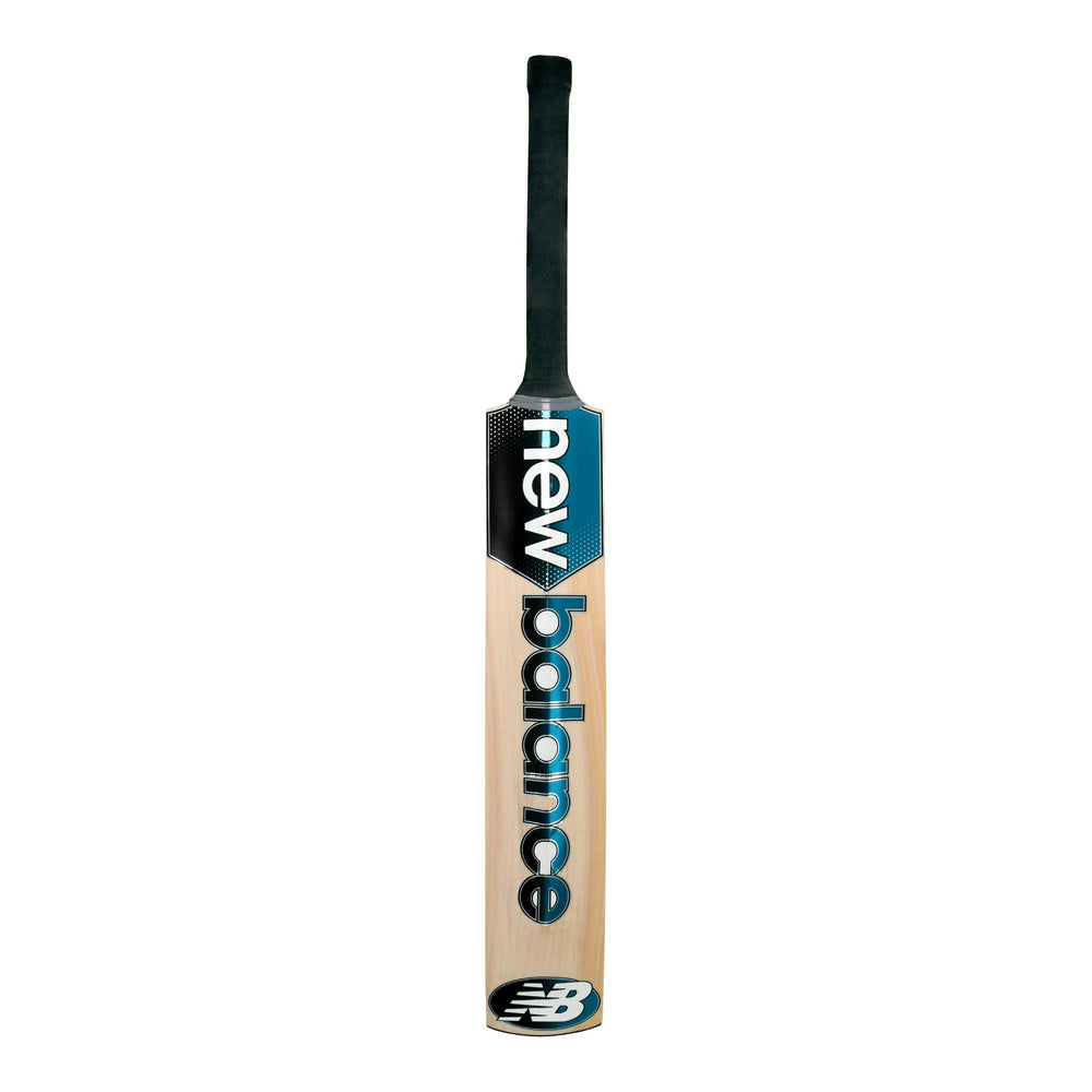 2026 New Balance DC 300 Junior Cricket Bat