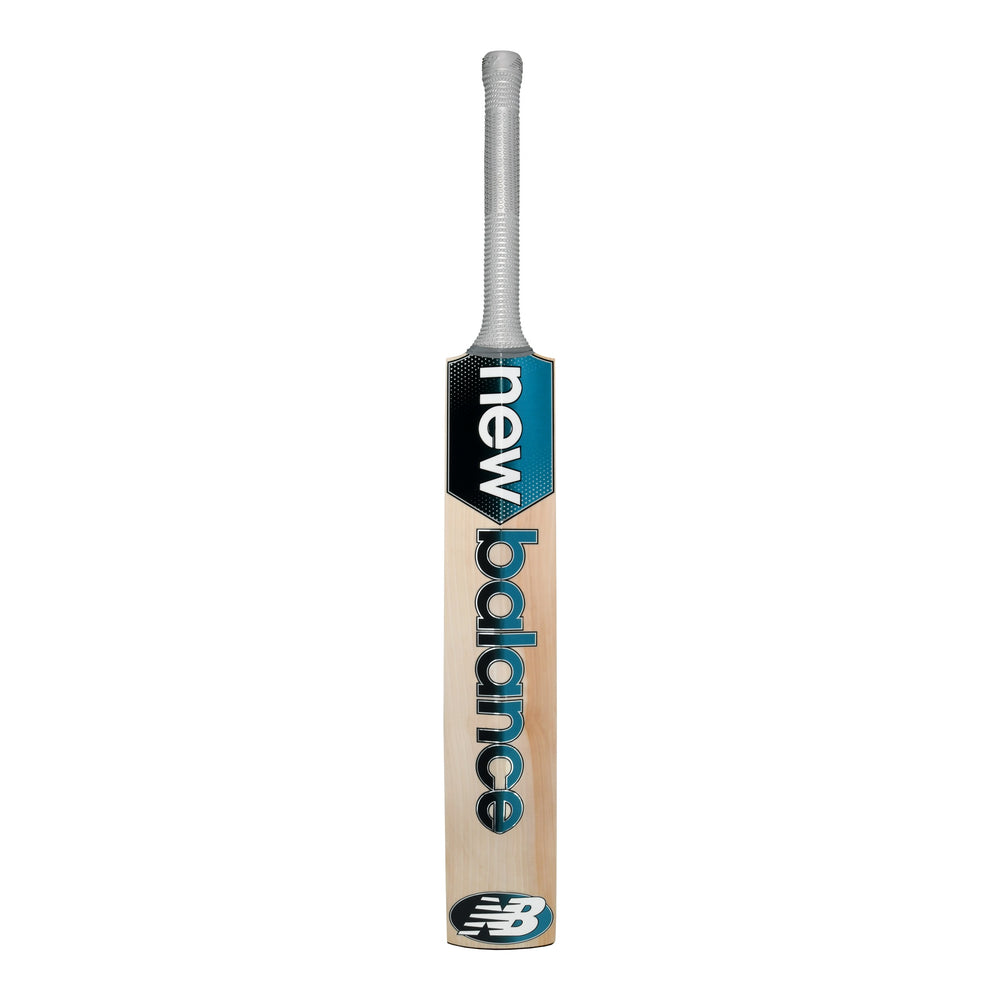 2026 New Balance DC 500 Cricket Bat