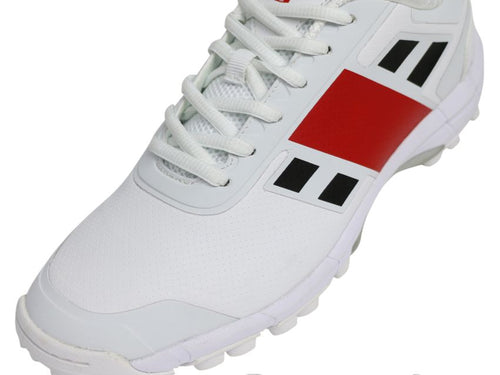 Load image into Gallery viewer, Gray Nicolls Velocity 3.0 Cricket Junior Rubber Shoes

