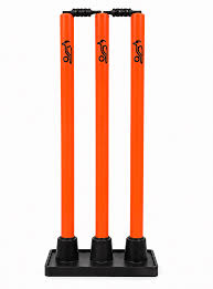 Kookaburra Plastic Stumps With Rubber Base